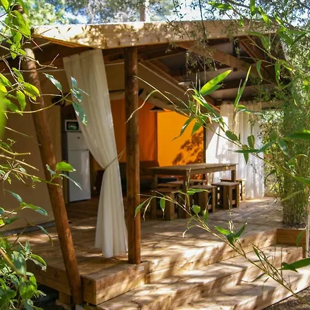 Le Beau Veze Hotel Carqueiranne Buitenkant foto